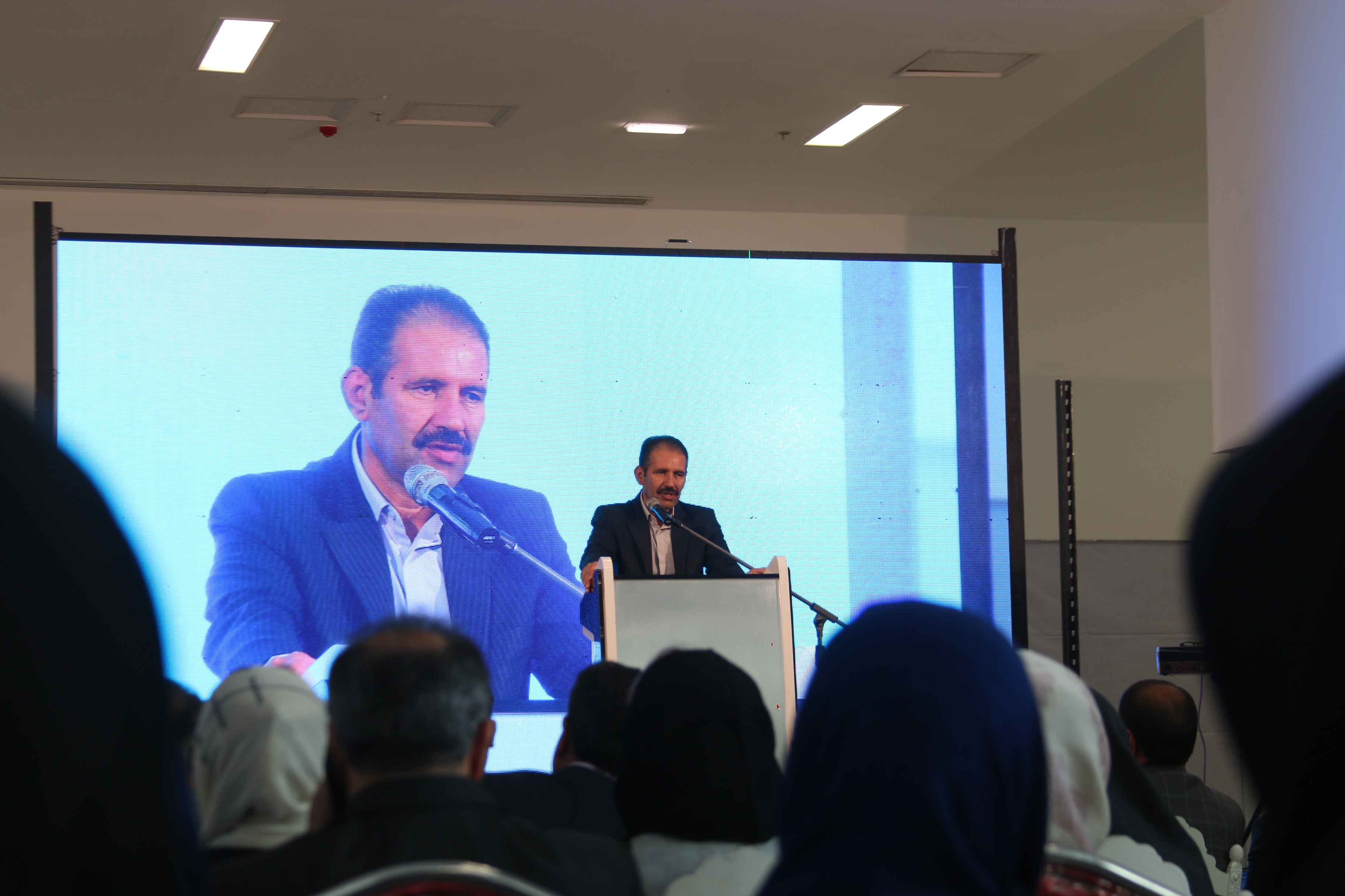 سخنرانی دکتر فریدون الهیاری در زمان برگزاری نمایشگاه و کنفرانس گردشگری سلامت اصفهان